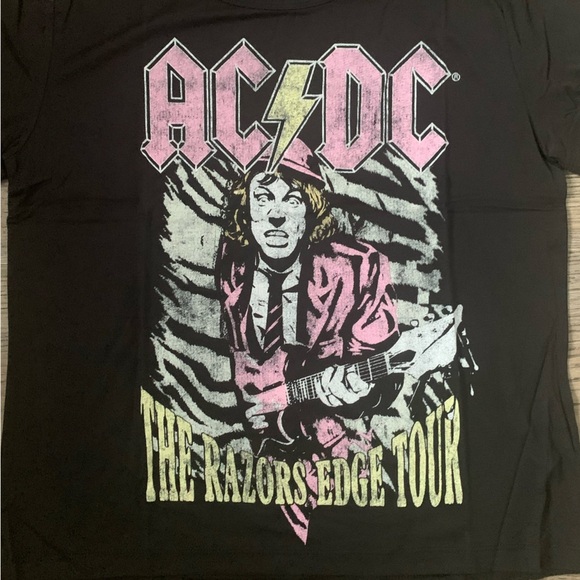 Recycled Karma AC/DC The Razors Edge Tour Cold Shoulder Tee Size S - Black NWOT - Picture 6 of 9
